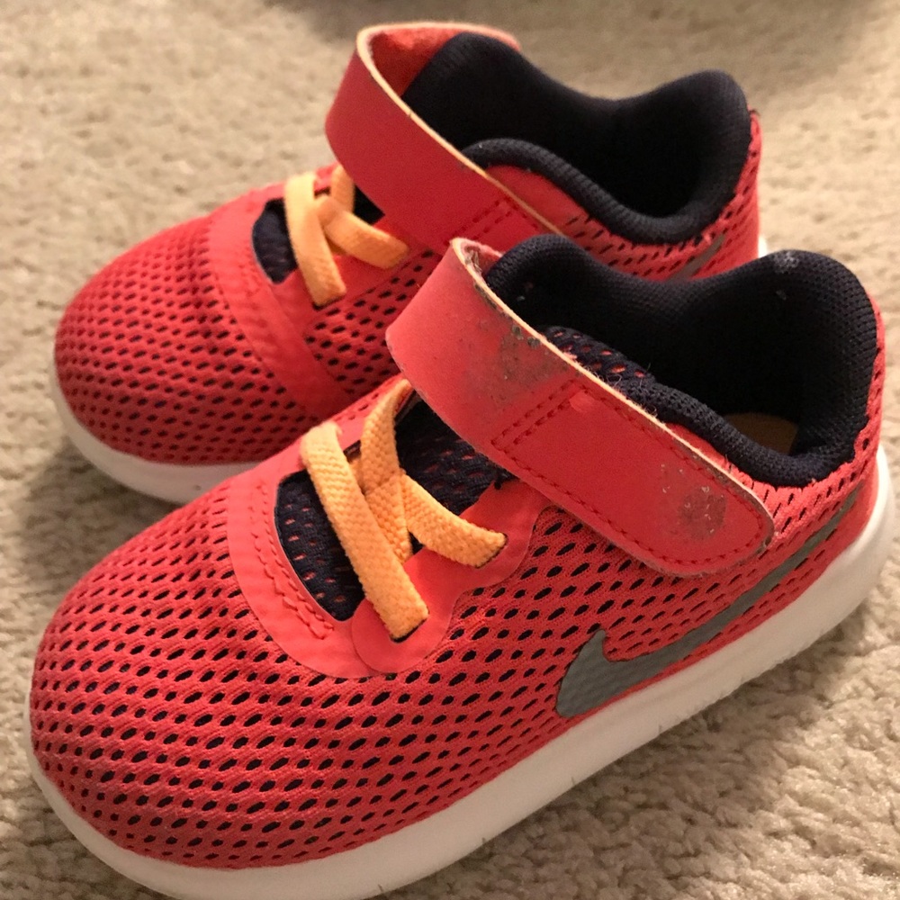 SOLD Nike Toddler shoes